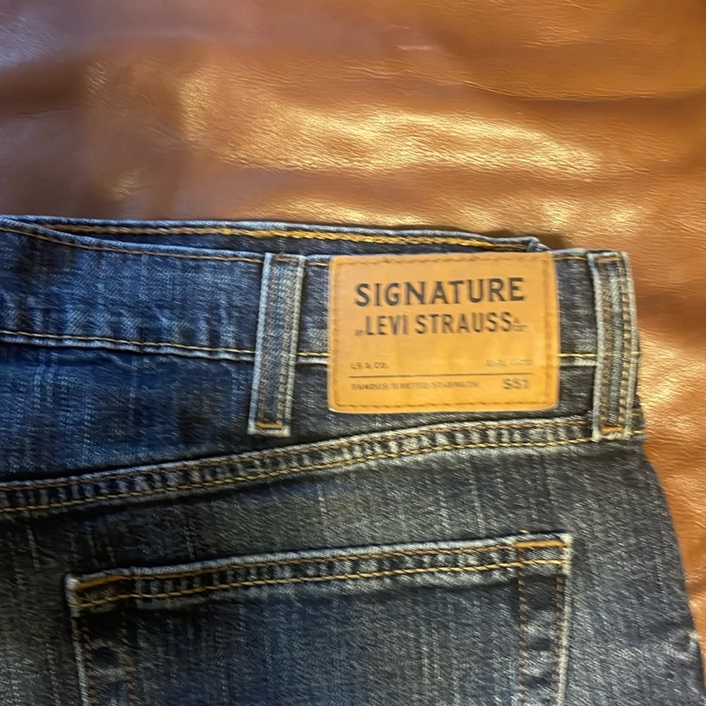 Levi signature jeans size 38